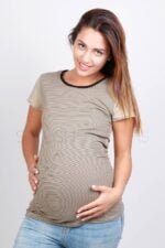 ⁦חולצת הריון כפות רגליים⁩ – תמונה ⁦2⁩