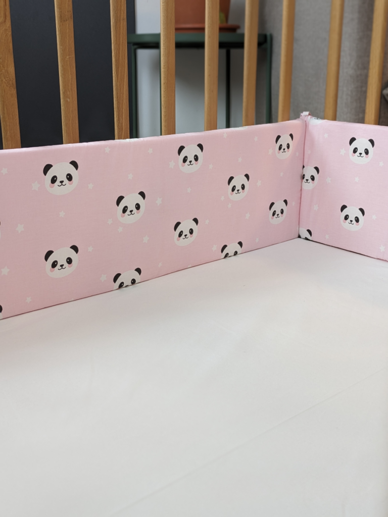 סט מצעים ללול תינוק פנדה ורוד בעיצוב מתוק - Baby Dreamz