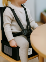 בוסטר ישיבה Grow Up מותקן על כיסא – Funny Bunny