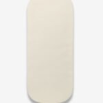 סדין לעגלה סל שכיבה שמנת מולבש על מזרן עגלת תינוק